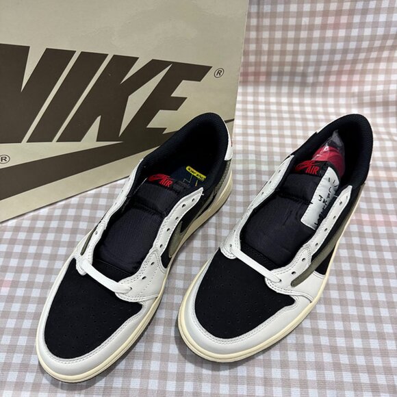 Nike Air Jordan 1 Retro OG Travis Scott Olive - Picture 1 of 6